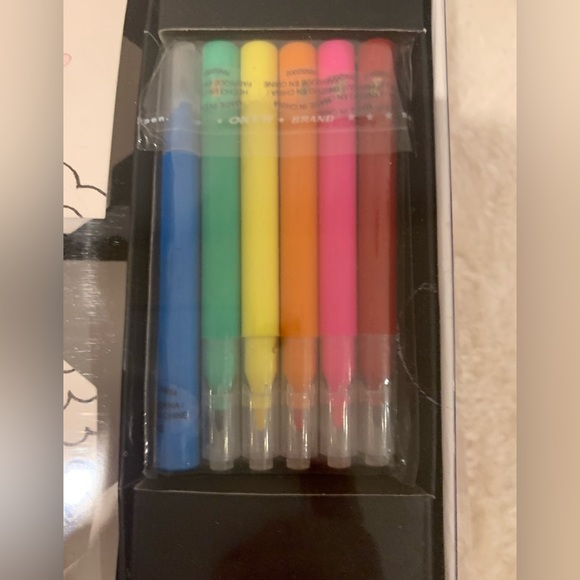 Juicy Couture Design it yourself groovy speaker - RARE - Picture 5 of 9